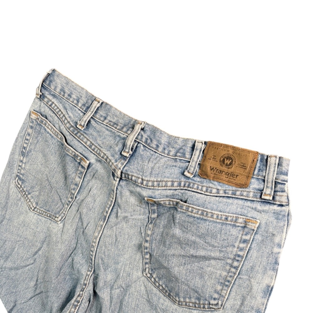 VTG Wrangler Straight Leg Jeans Light Wash Blue Denim Men's 34x30‎ 90s
